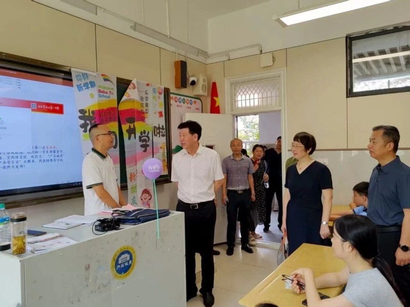 九江市教育局领导调研全市学校开学工作