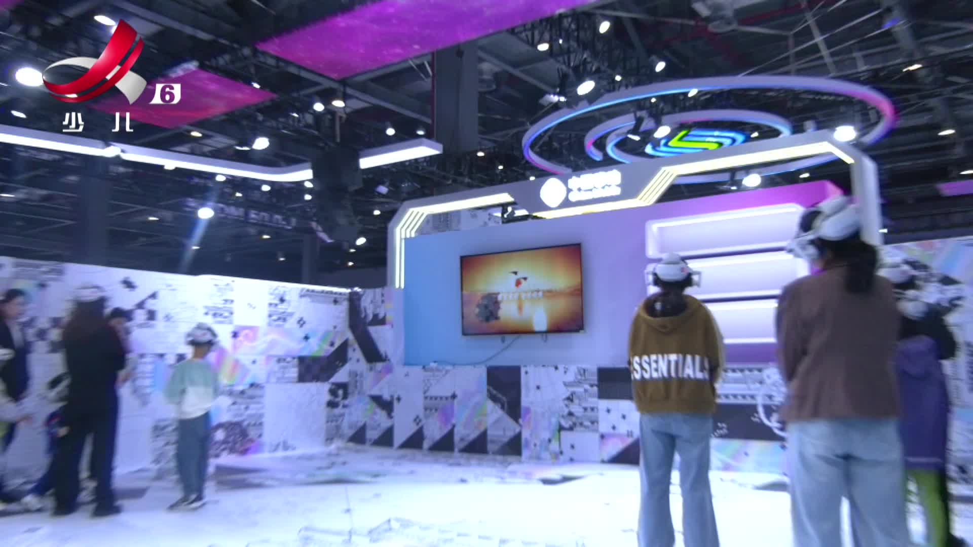 2025VR焕新世界 共创AI+时代2滕王阁VR大空间 