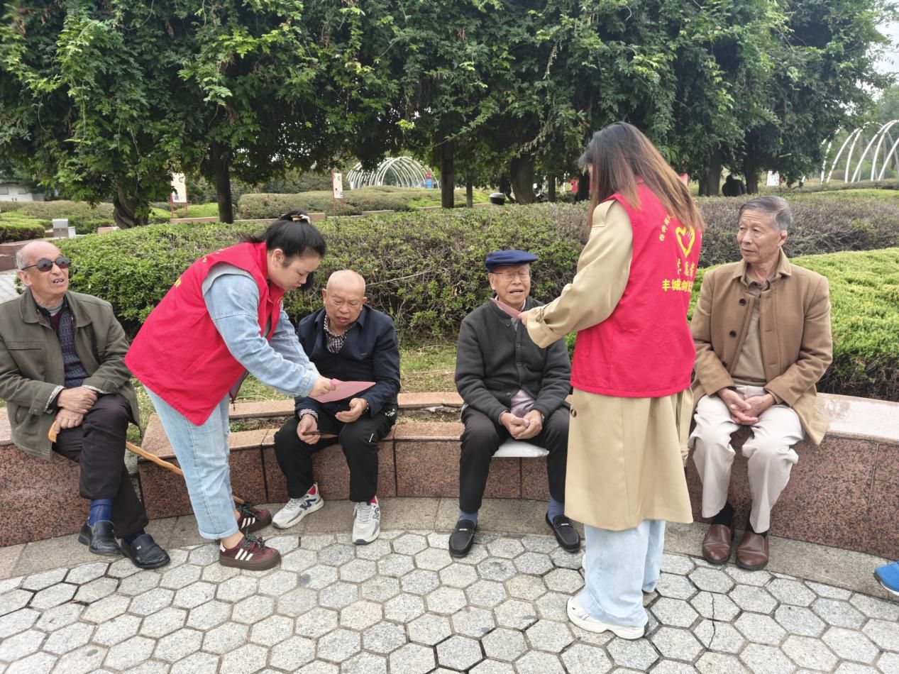 丰城市剑光街道：线上线下齐宣传，让文化阵地人人知晓