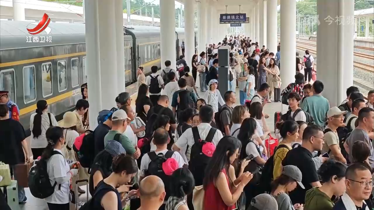 假期第四天：精准服务 保障假期出行顺畅