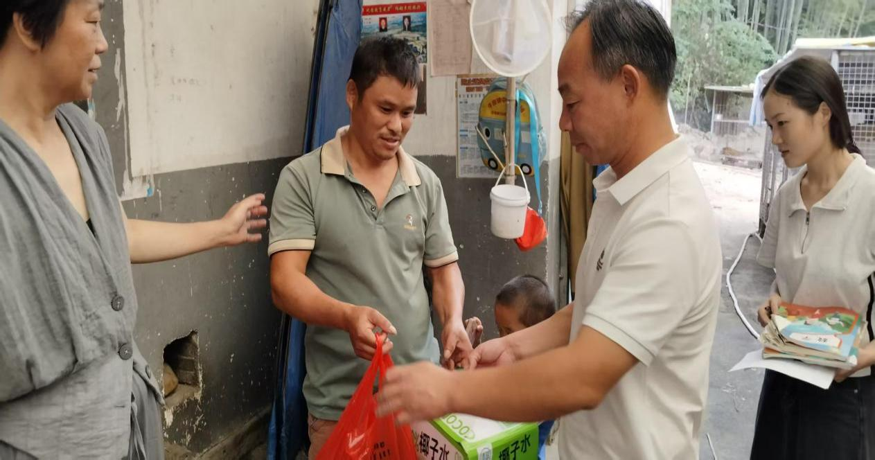 乐安县牛田镇中心小学：关爱残障学生 用心呵护成长