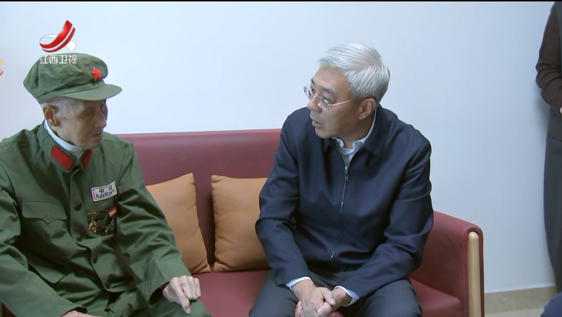 尹弘在重阳节前夕看望慰问老年人时强调 大力营造尊老敬老爱老助老浓厚氛围 让老年人共享改革发展成果安享幸福晚年