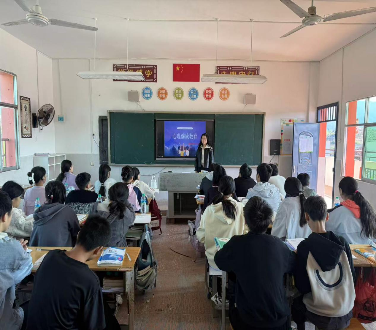 乐安县湖溪学校着力培养阳光健康心态的好学生