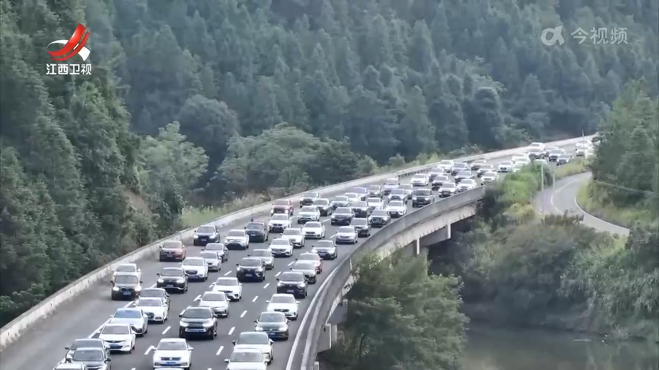 假期最后一天：多措并举 保障出行顺畅