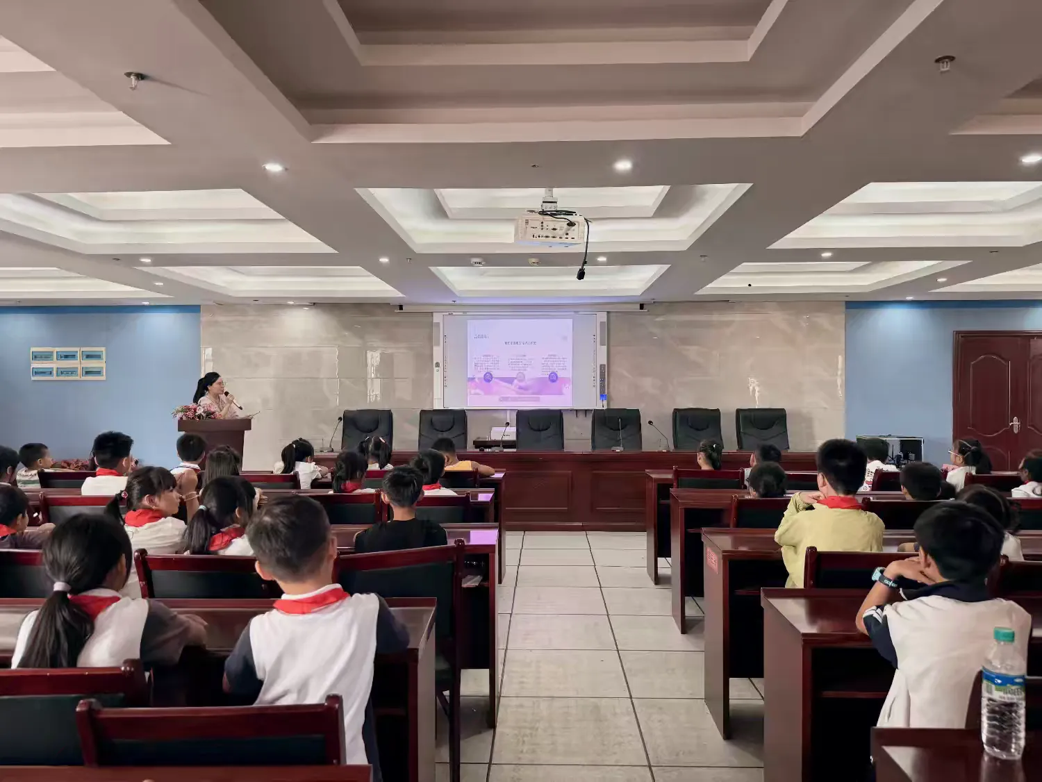 南城县泰伯小学开展“心灵小天使”心理委员培训活动