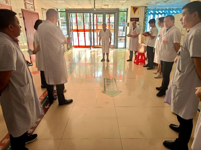 高安市中医院召开“急病人之所急 想家属之所想”倾力改善急诊急救患者就医体验推进会