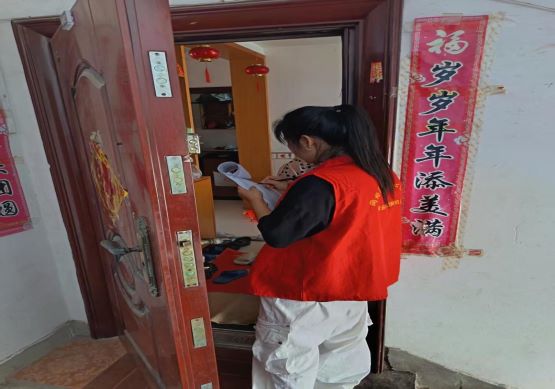 “邻里连心 扫楼同行” 宜春经开区金园街道宝利社区精准服务在行动