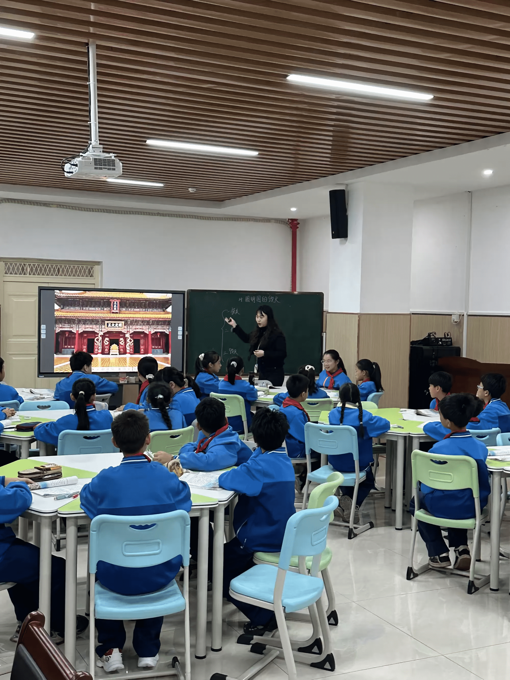 研“圆明”之殇，探育人良方——南城县登高学校开展“三新”主题教研活动