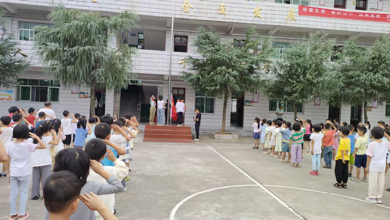 乐安县罗陂乡中心小学：党建引领聚合力  红色教育润童心