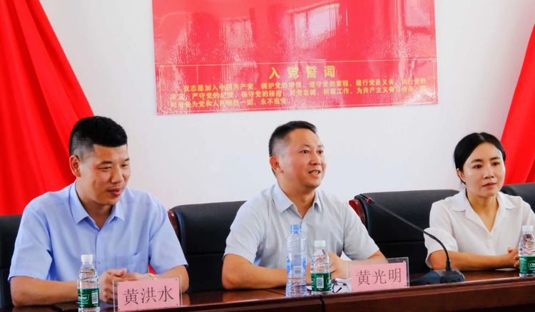 “筑梦未来・爱心助学”宁波市抚州商会回抚州