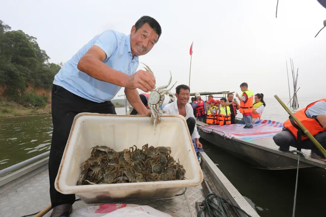 赛蟹、品鲜、互动娱乐一站式狂欢！2025九江赤湖螃蟹捕捞节将于10月25日至26日举行