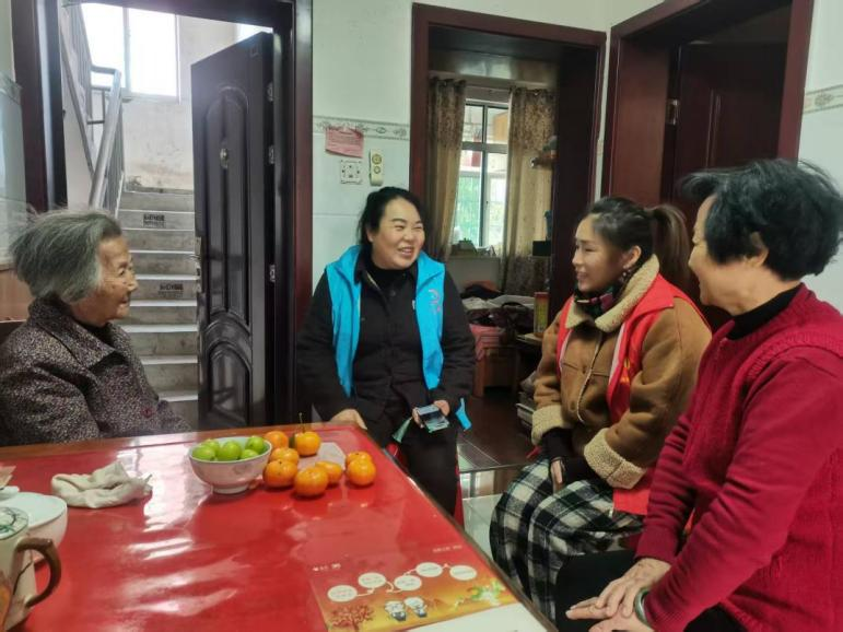 【新时代文明实践】百岁安康，社区同行——高新区钟岭街道伟星社区开展11月暖心探访百岁老人活动