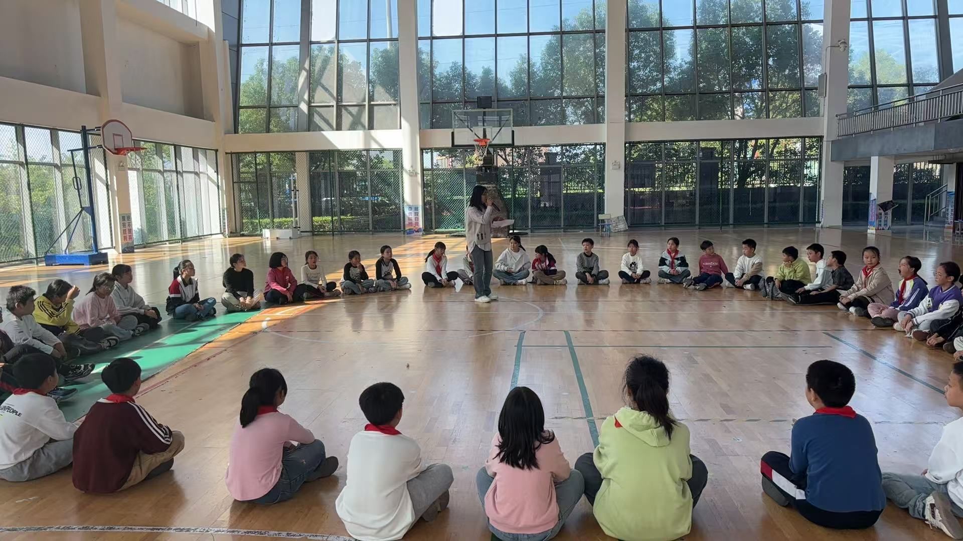 编织心灵之网，凝聚集体力量