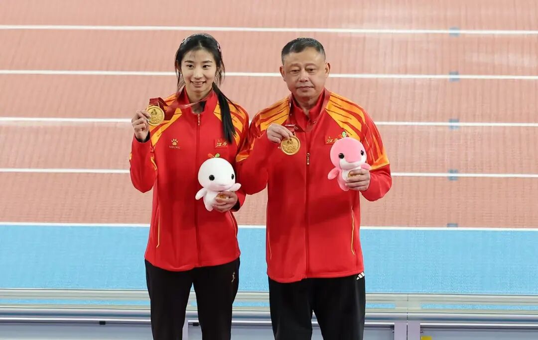 再夺一金！南昌姑娘危菱侠勇夺全运会女子撑竿跳高冠军