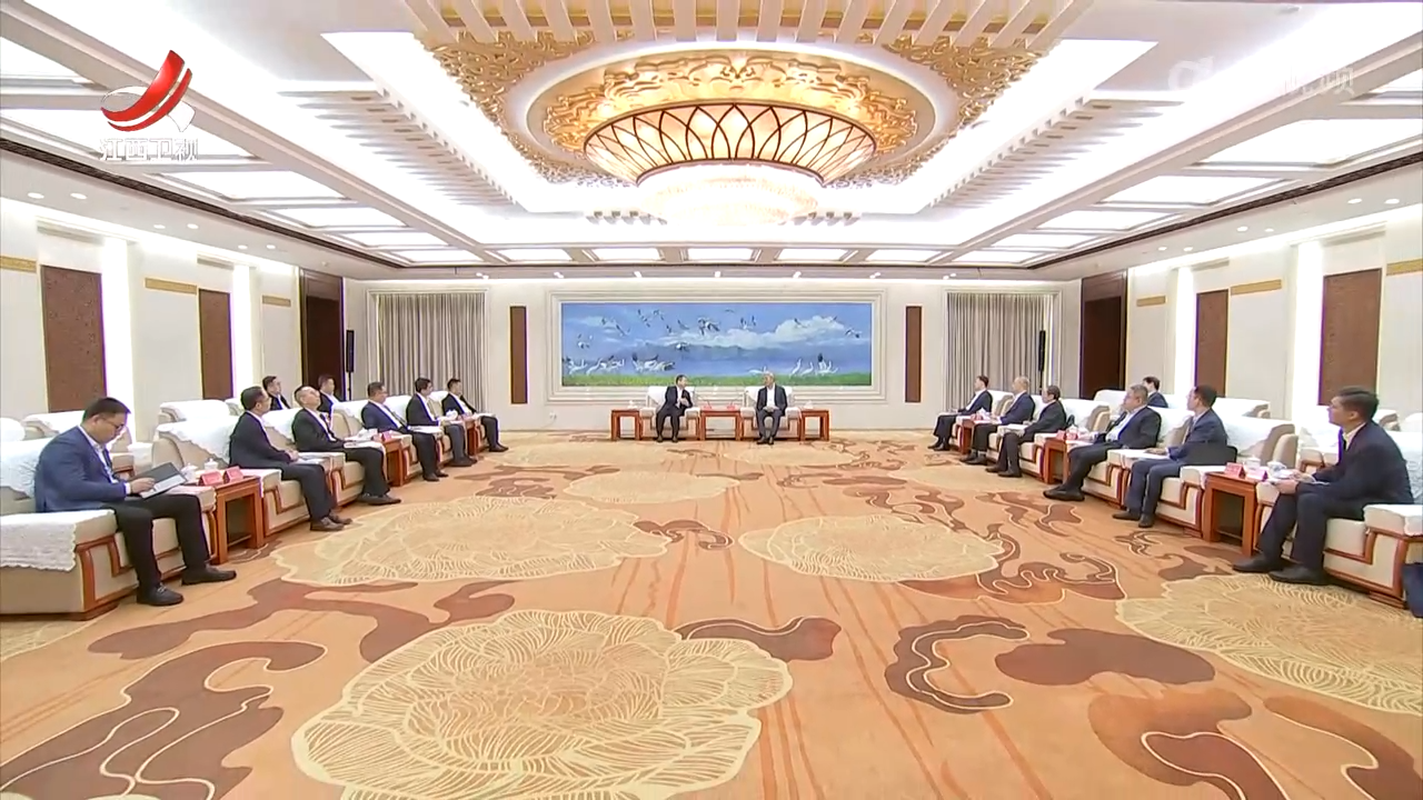 尹弘会见天能控股集团董事长张天任一行