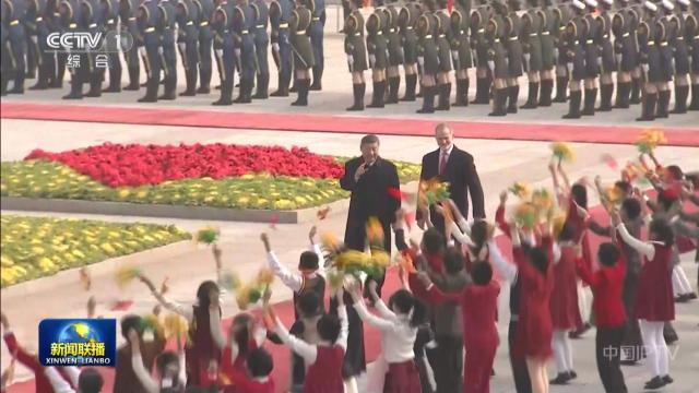 中央电视台《新闻联播》20251112