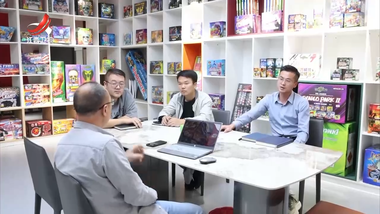 【加快打造内陆地区改革开放高地】萍乡：“稳贸贷”试点助力企业“扬帆出海”