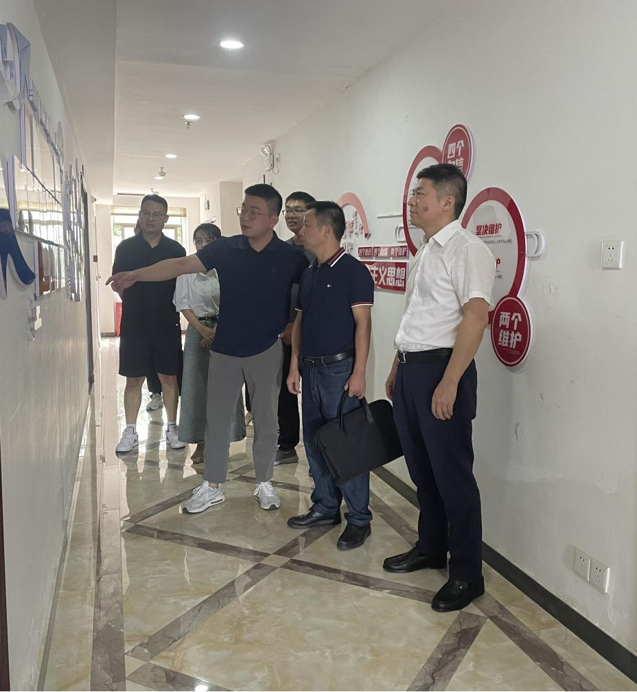 九江市委社会工作部在永修调研 