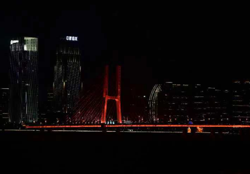 桥边夜景