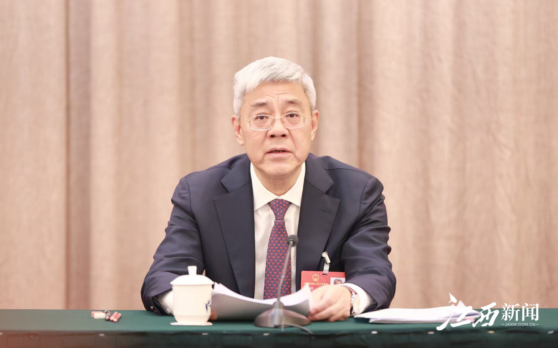 尹弘在审议政府工作报告时强调：高质量完成“十四五”规划目标任务 奋力谱写中国式现代化江西篇章