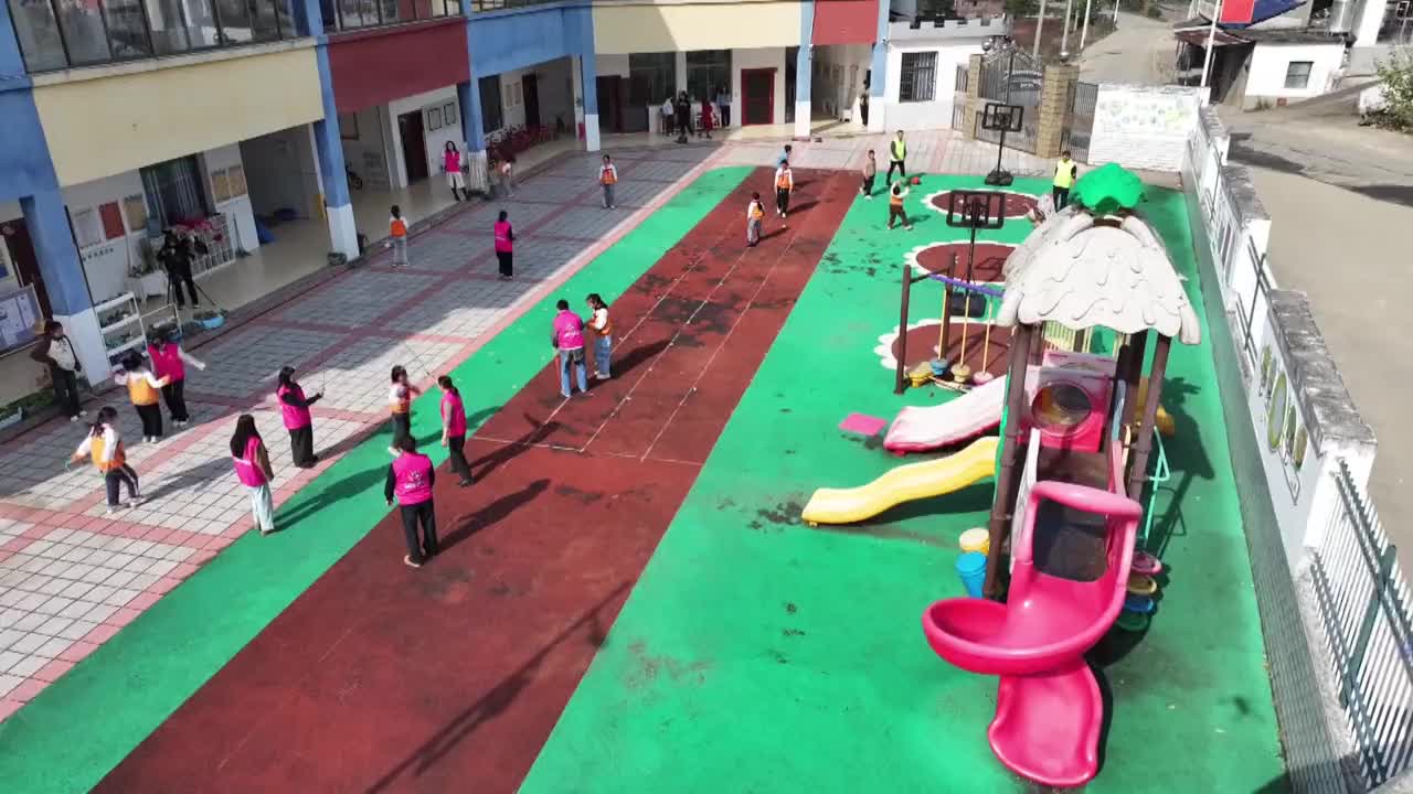 【关爱保护未成年人】芦溪：送爱回家 情暖童心