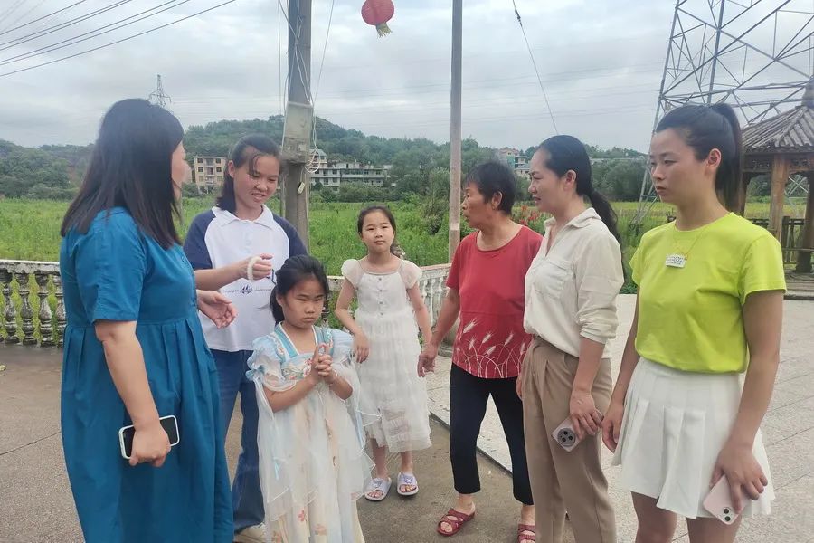枫岭头镇中心幼儿园开展暑期家访活动