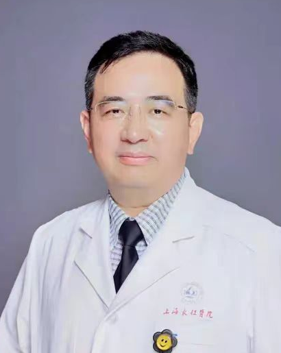 7月5日上海长征医院欧阳跃平教授在区中医院坐诊