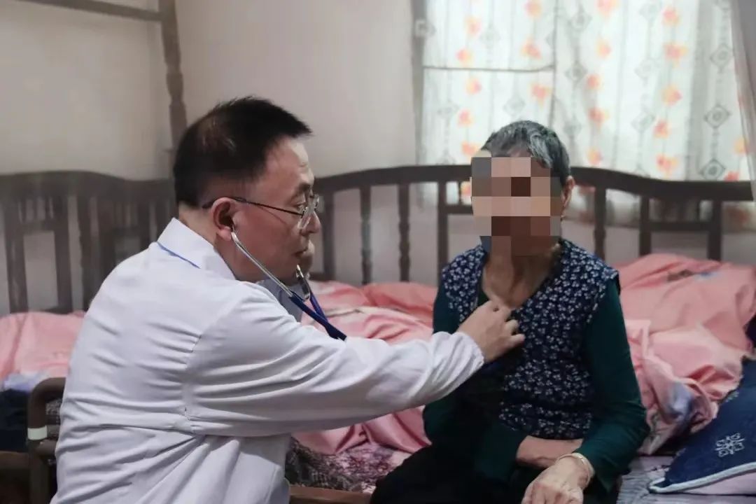 广信区总医院推动优质医疗资源下沉到乡村