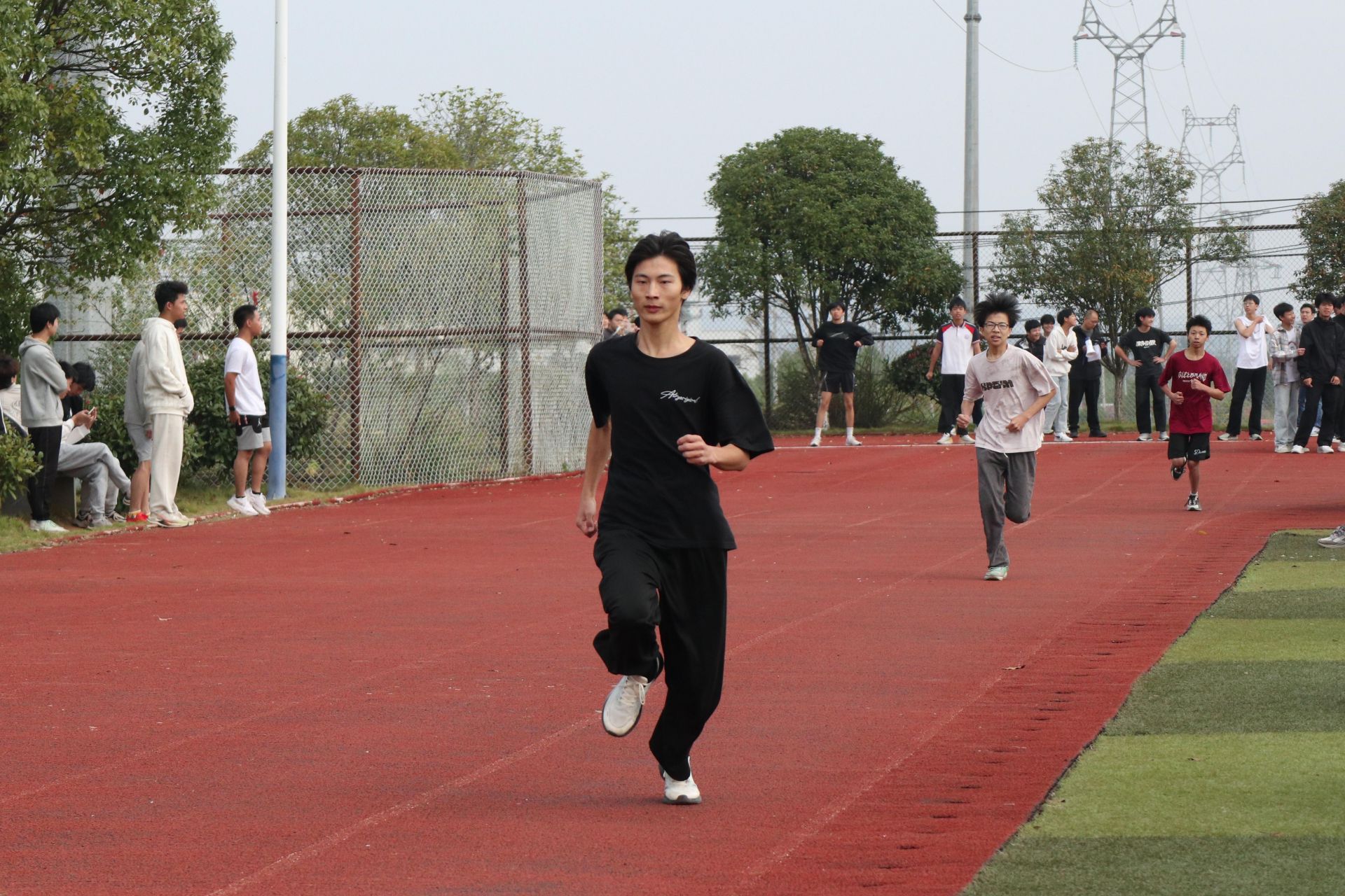 青春速度 激情碰撞  ——广昌县职业技术学校运动会比赛精彩回顾