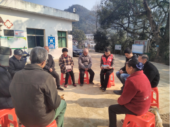 【新时代文明实践】杨溪乡东坑村开展莲乡新风讲评会