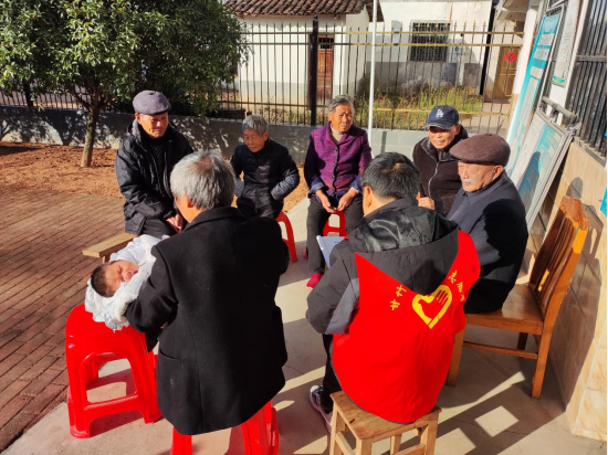 【新时代文明实践】坪上村开展莲乡新风讲评会