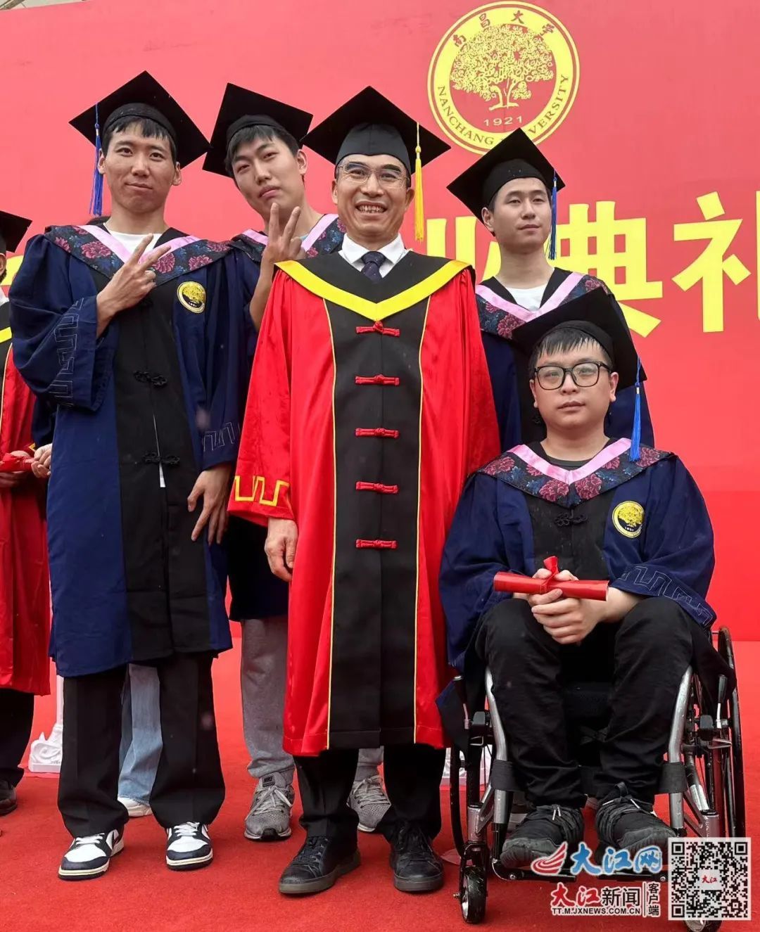 【庭坚故里新青年】修水男孩沈琪琦，祝你毕业快乐！