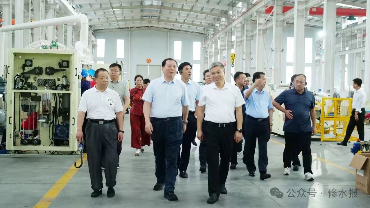 省人大常委会2024年度“三级人大代表”调研视察县域经济发展主题活动走进我县