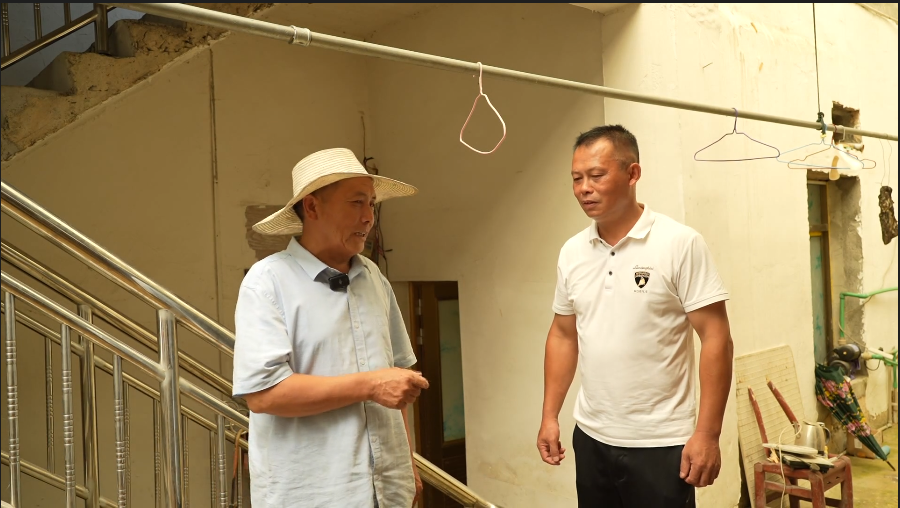 视频丨党旗飘扬 党员干部防汛救灾一线显担当