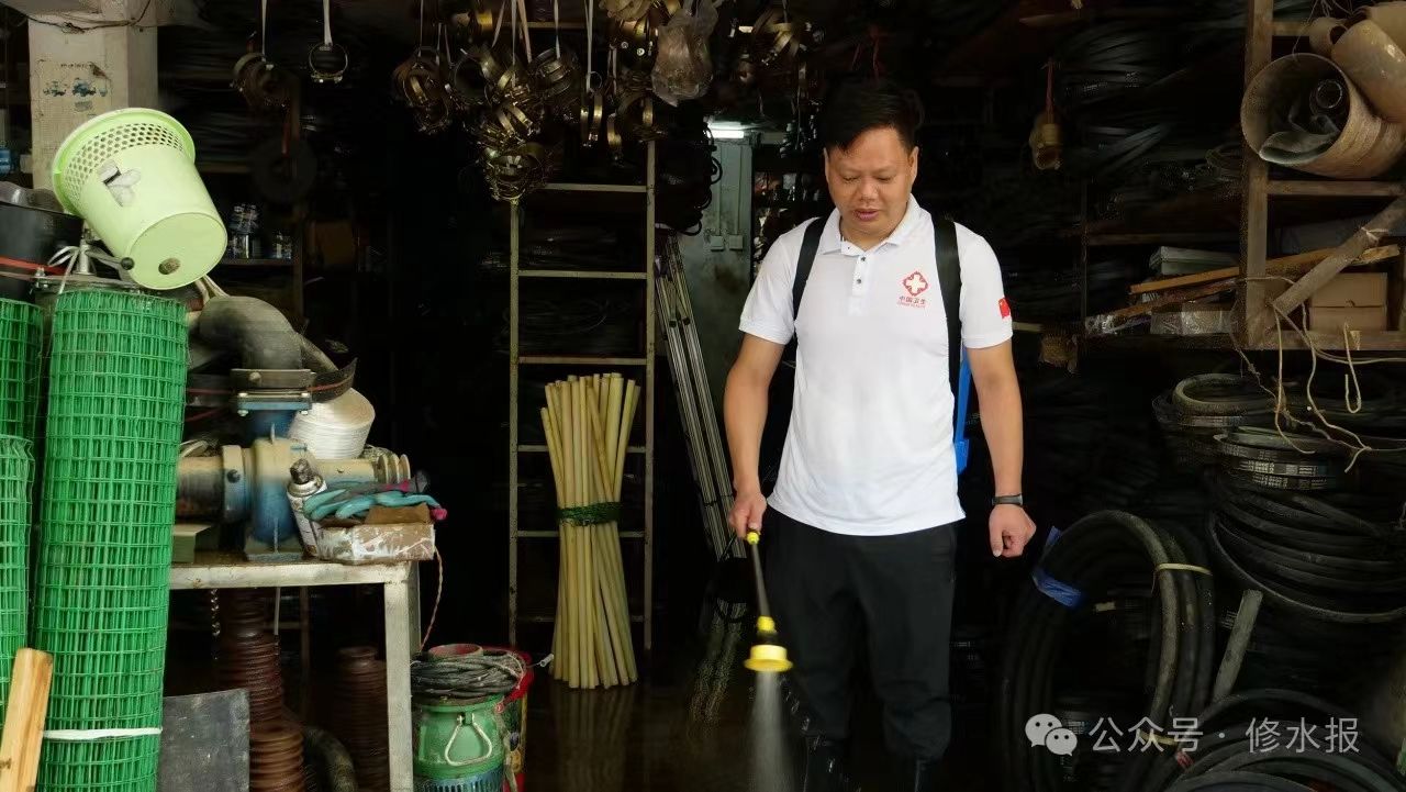 视频丨县疾控中心开展汛后防疫消杀工作