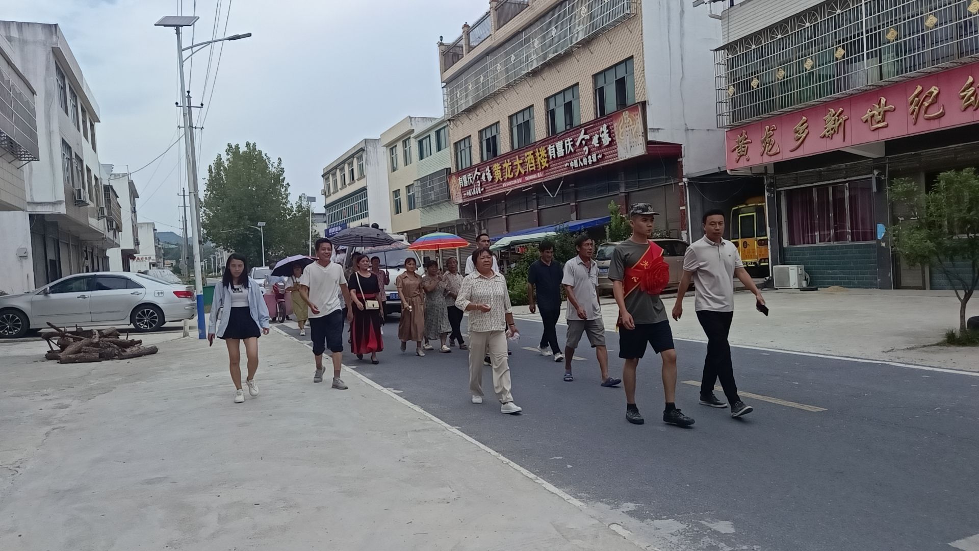 光荣启程 热血逐梦——黄龙乡欢送新兵入伍
