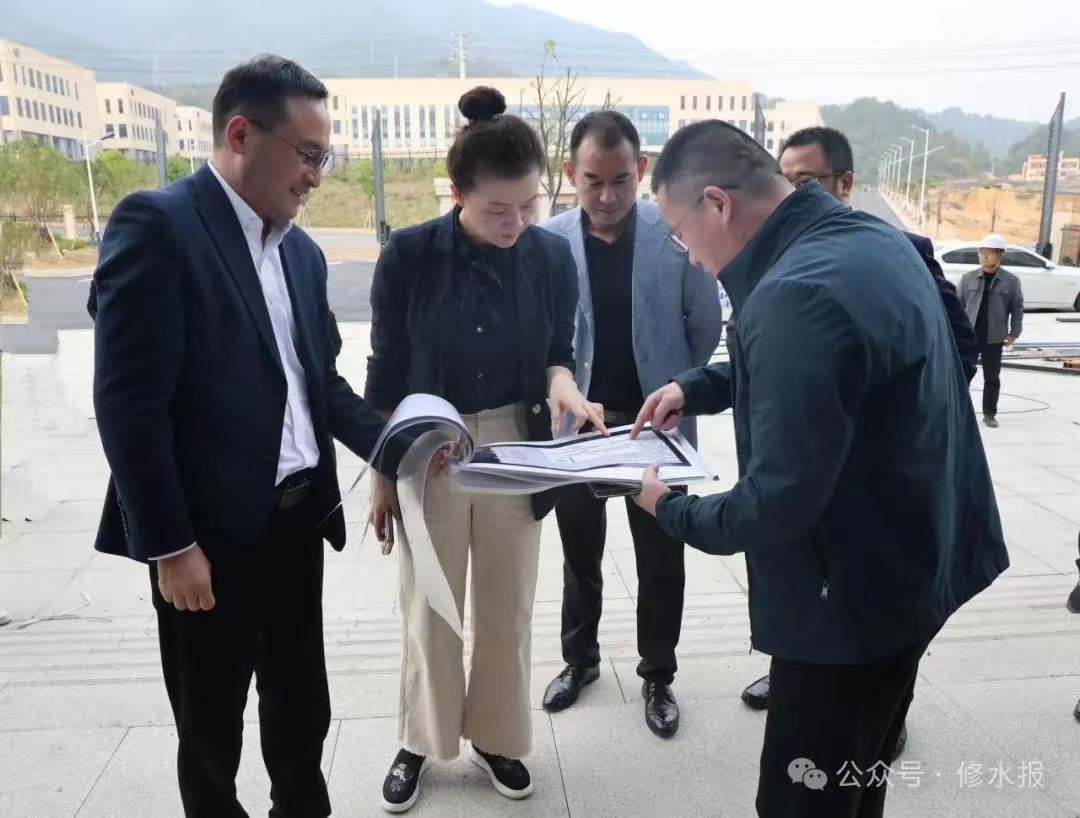 视频丨刘婕到园区调度项目建设