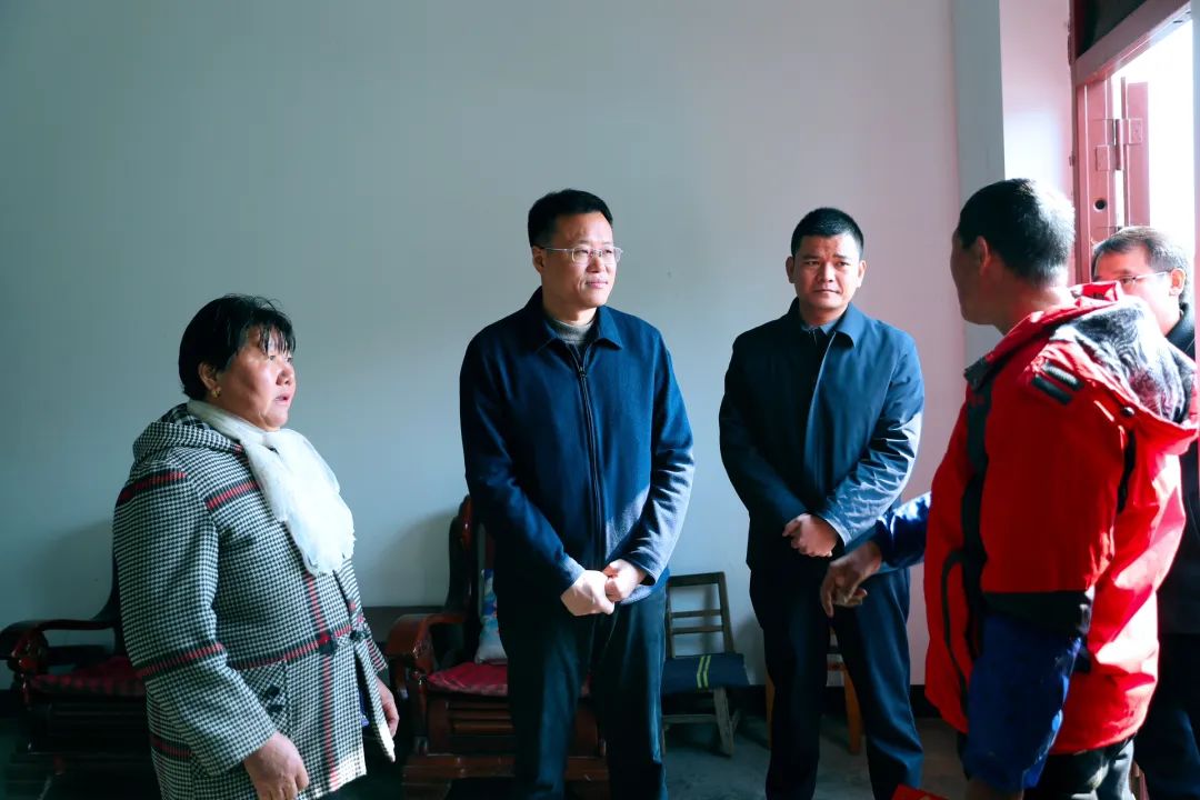 盛炜到江洲镇督导巩固拓展脱贫攻坚成果同乡村振兴有效衔接工作
