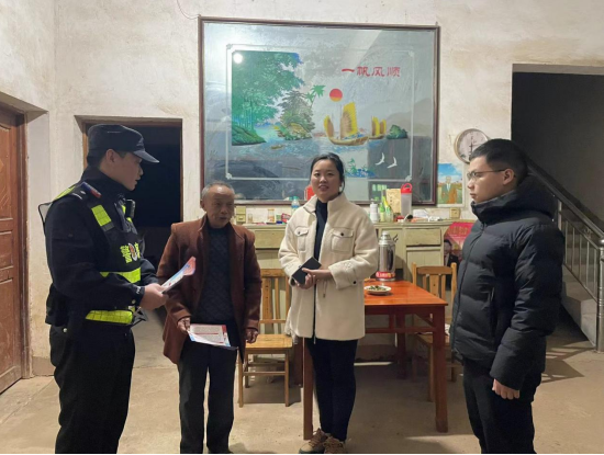 和合乡：“法律明白人”助力基层法治建设