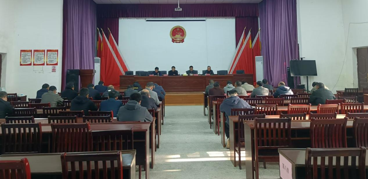 苏山乡开展干部统计法规专项学习会