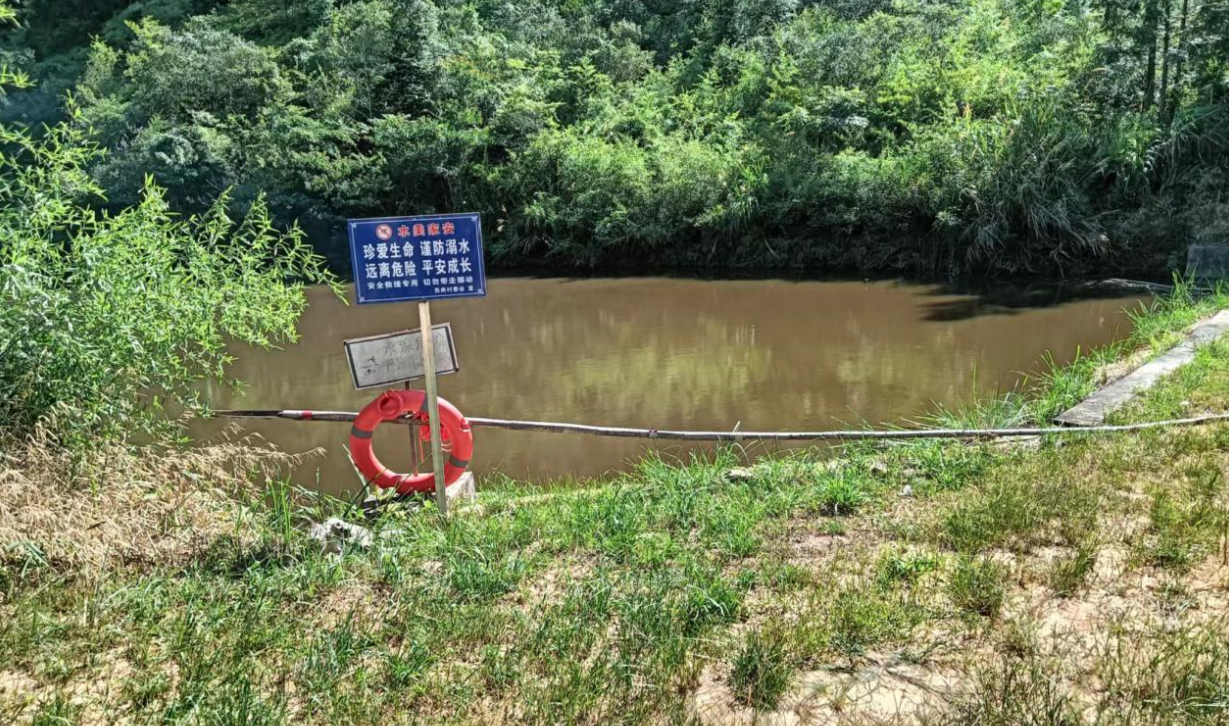 上圯乡多措并举织牢暑期防溺水安全防护网