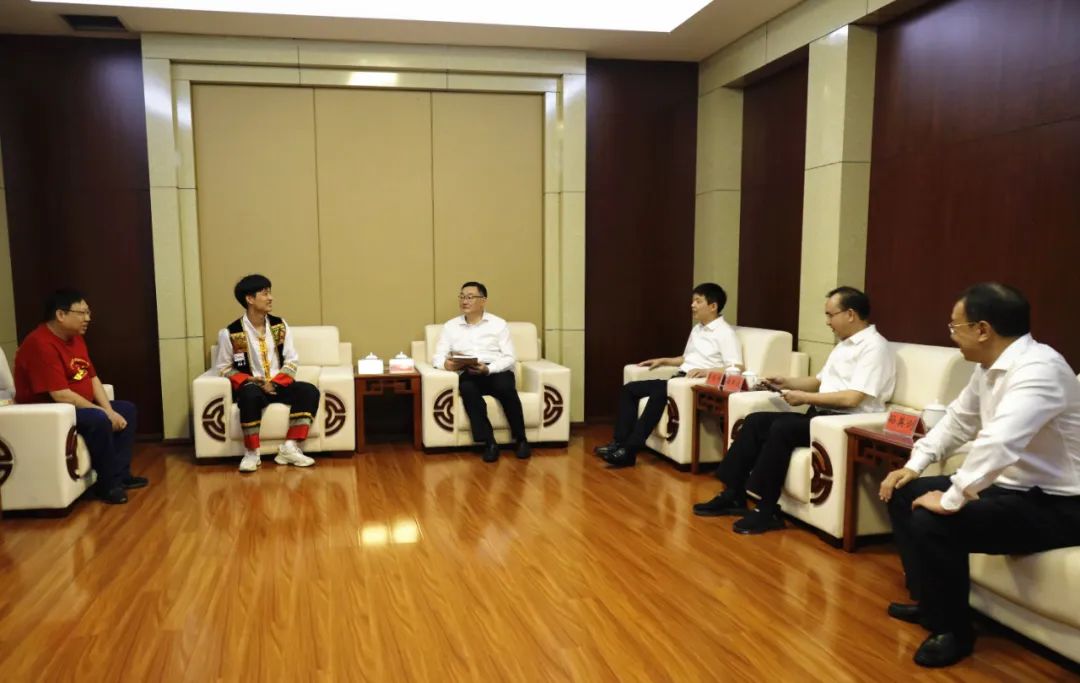 电影《音乐课》吉安首映式成功举办 罗文江会见主创团队及人物原型