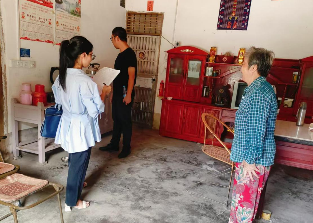 中龙乡开展重度残疾人无障碍改造摸底工作