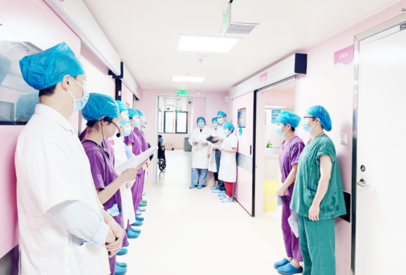 以“练”筑防 为生命护航——泰和县妇幼保健院开展艾滋病（HIV）孕妇临产分娩应急演练活动