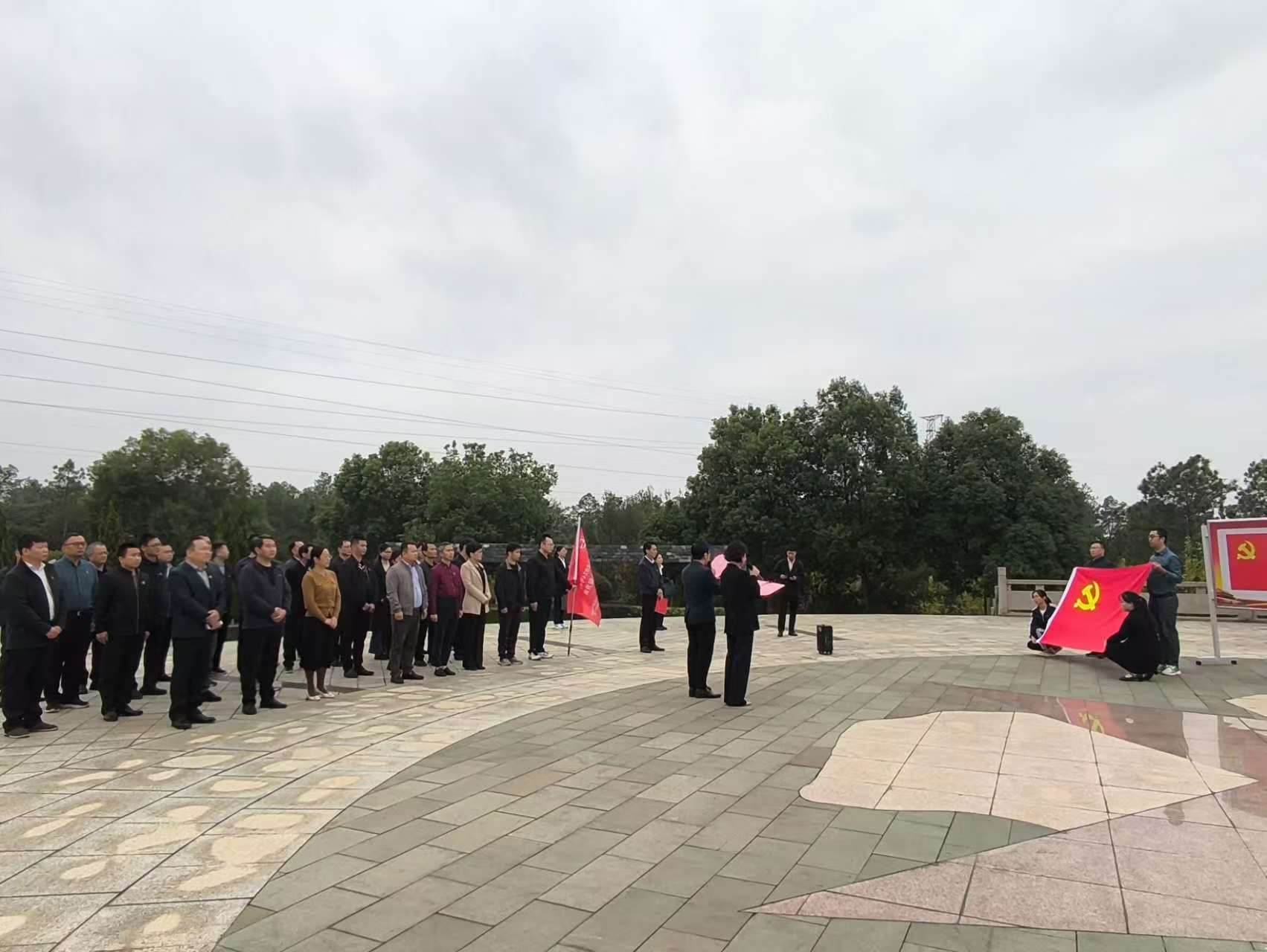 2024年科级干部能力提升班：沉浸式现场教学 让党性教育以“新”走“心”                