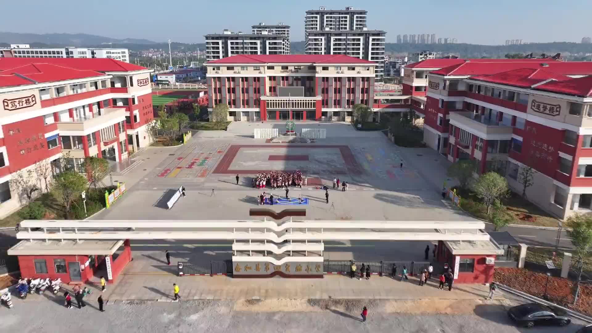交通安全进校园 守护学生平安路