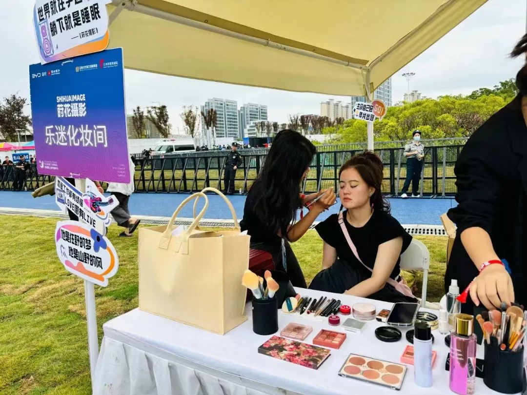 幕后暖心大放送！这些瞬间，你get了吗？
