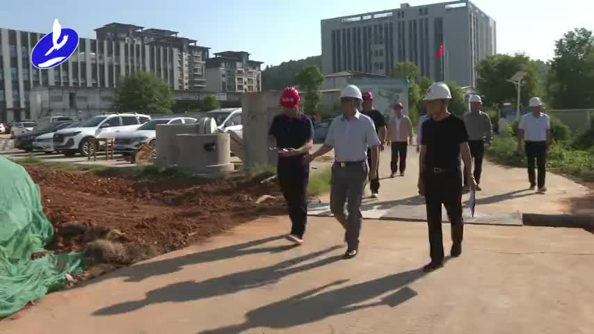 金彪调研督导国庆期间重点民生项目建设不停工情况