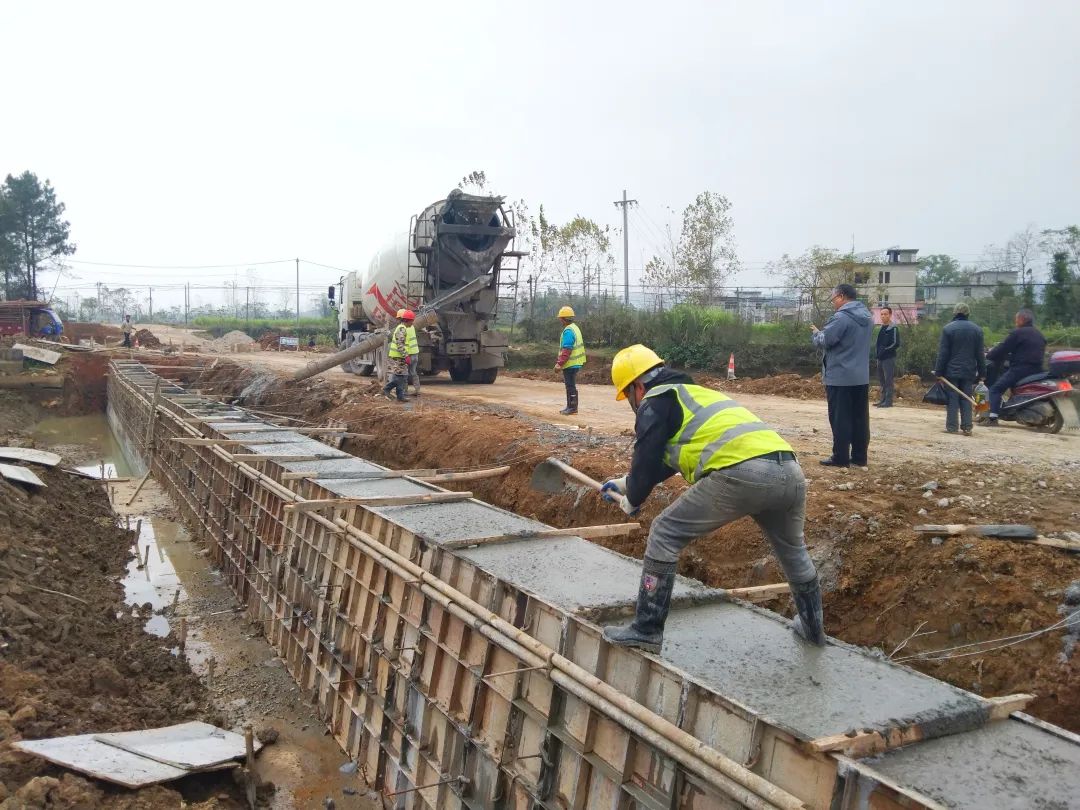 提升群众满意度 | 2024年重大民生实事：湖镜至翰堂敬老院公路改造工程持续推进