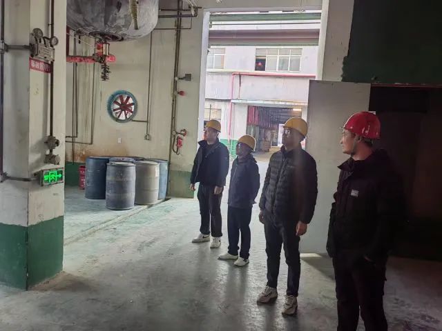 新界埠镇：开展企业安全环保排查